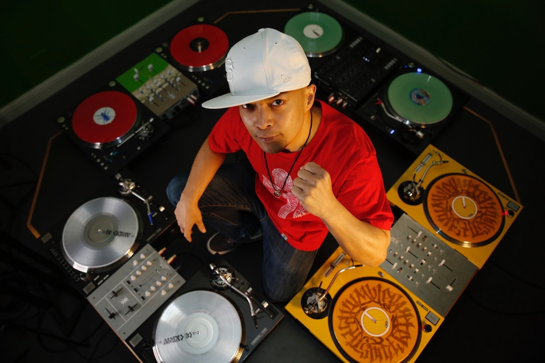 DJ Q-Bert Invisibl Skratch Piklz - スケートボード